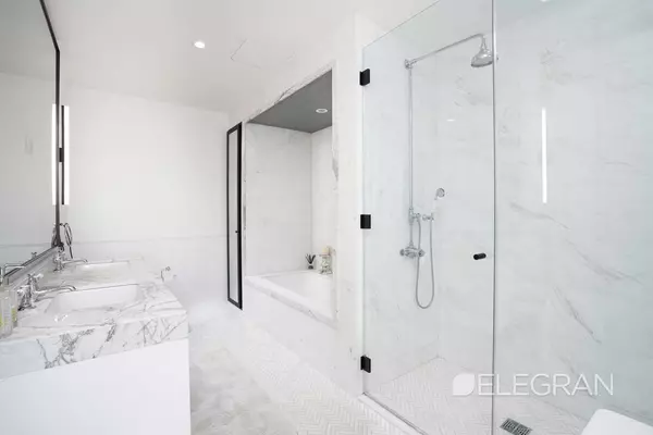 New York, NY 10009,438 E 12th St #5G
