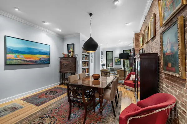 334 E 83rd St #1W, New York, NY 10028