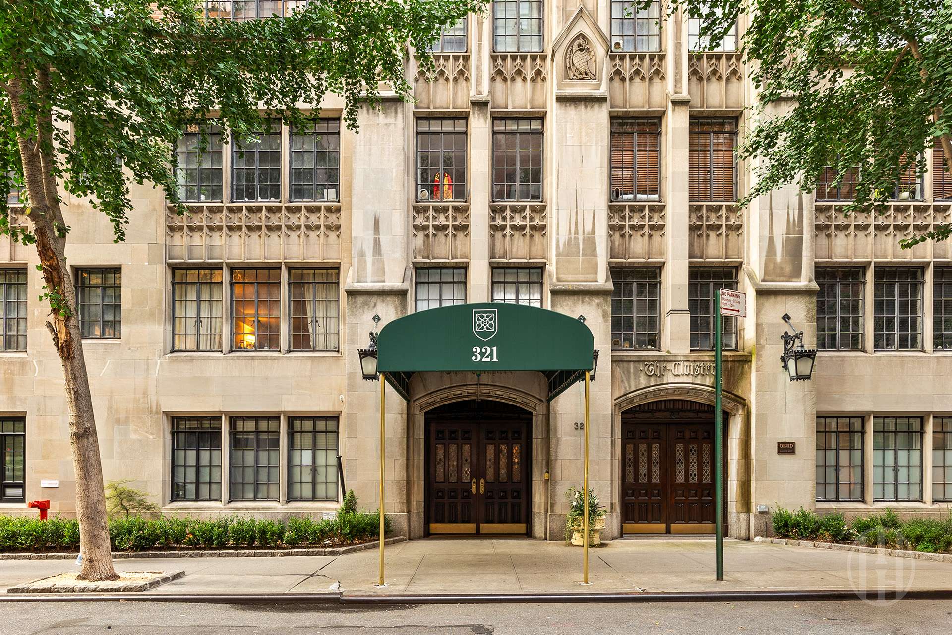 321 East 43rd Street 815 Turtle Bay New York NY 10017