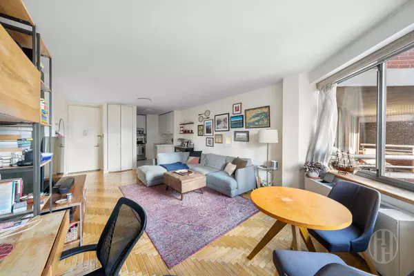 New York, NY 10028,401 E 84th St #5B