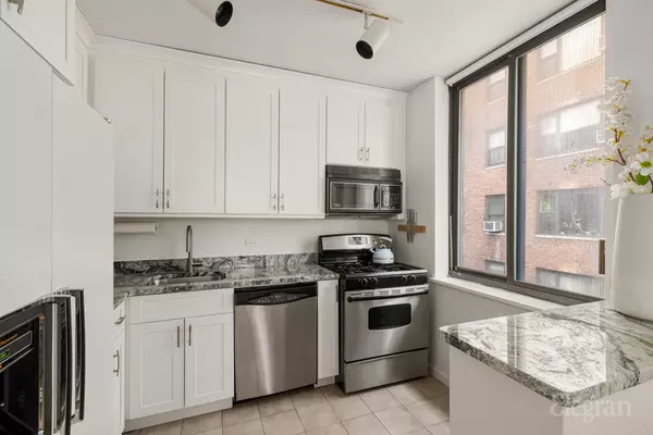 New York, NY 10065,403 E 62nd St #3C
