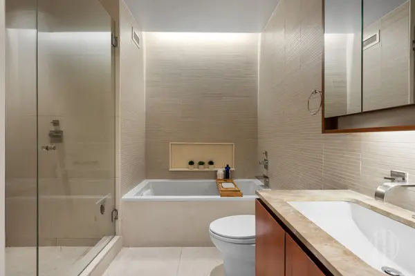 555 W 59th St #11F, New York, NY 10019