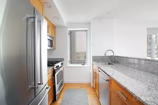 Brooklyn, NY 11201-0034,53 Boerum Pl #8F