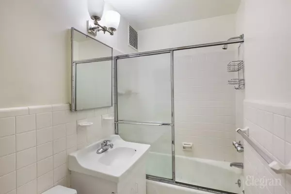 New York, NY 10065,172 E 61st St #4B