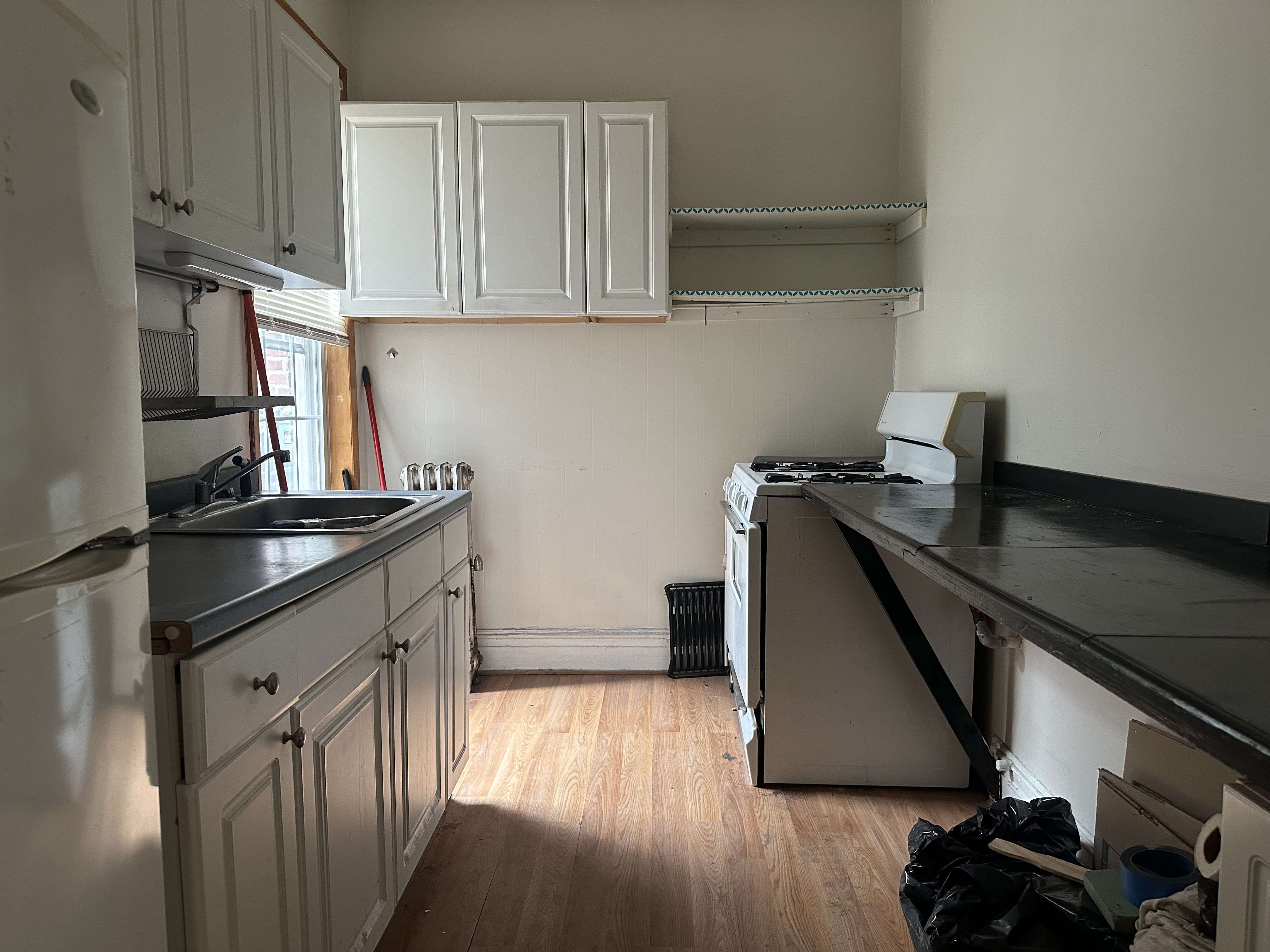 28-18 41st Avenue 2R Long Island City Queens NY 11103