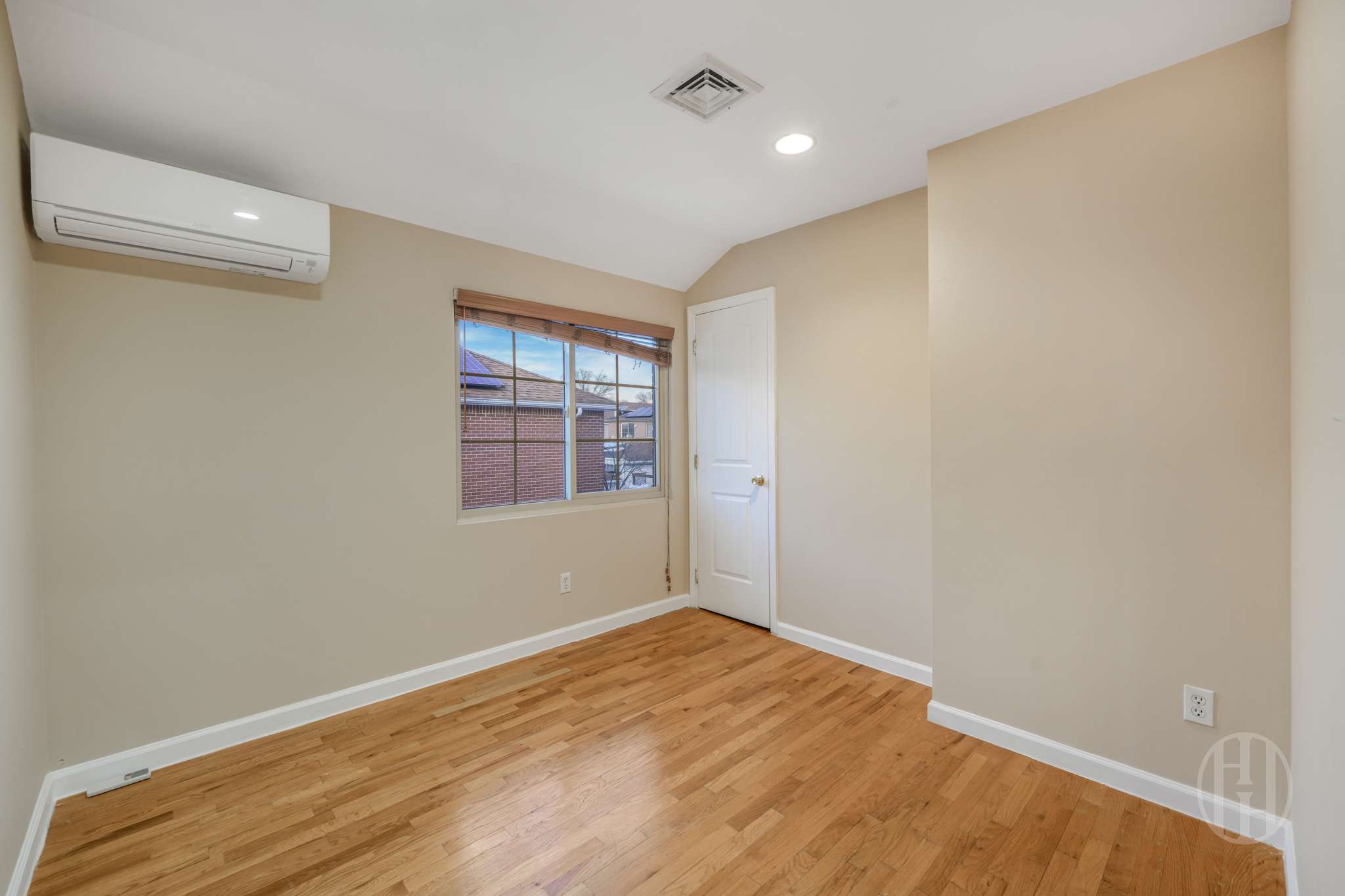 88 -10 70th Rd UNIT&nbsp;TOWNHOUSE, Queens, NY, 11375