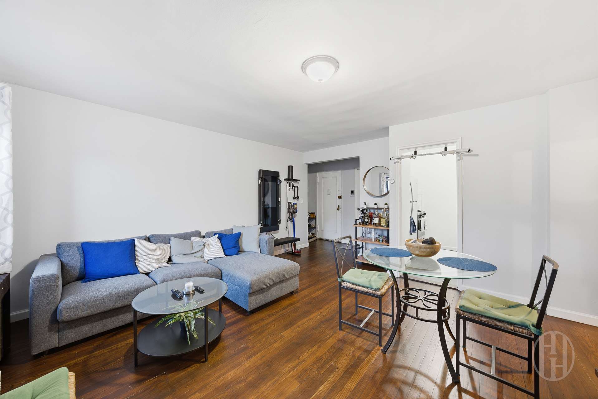 144-46 77th Road 1C Kew Gardens Hills Queens NY 11367