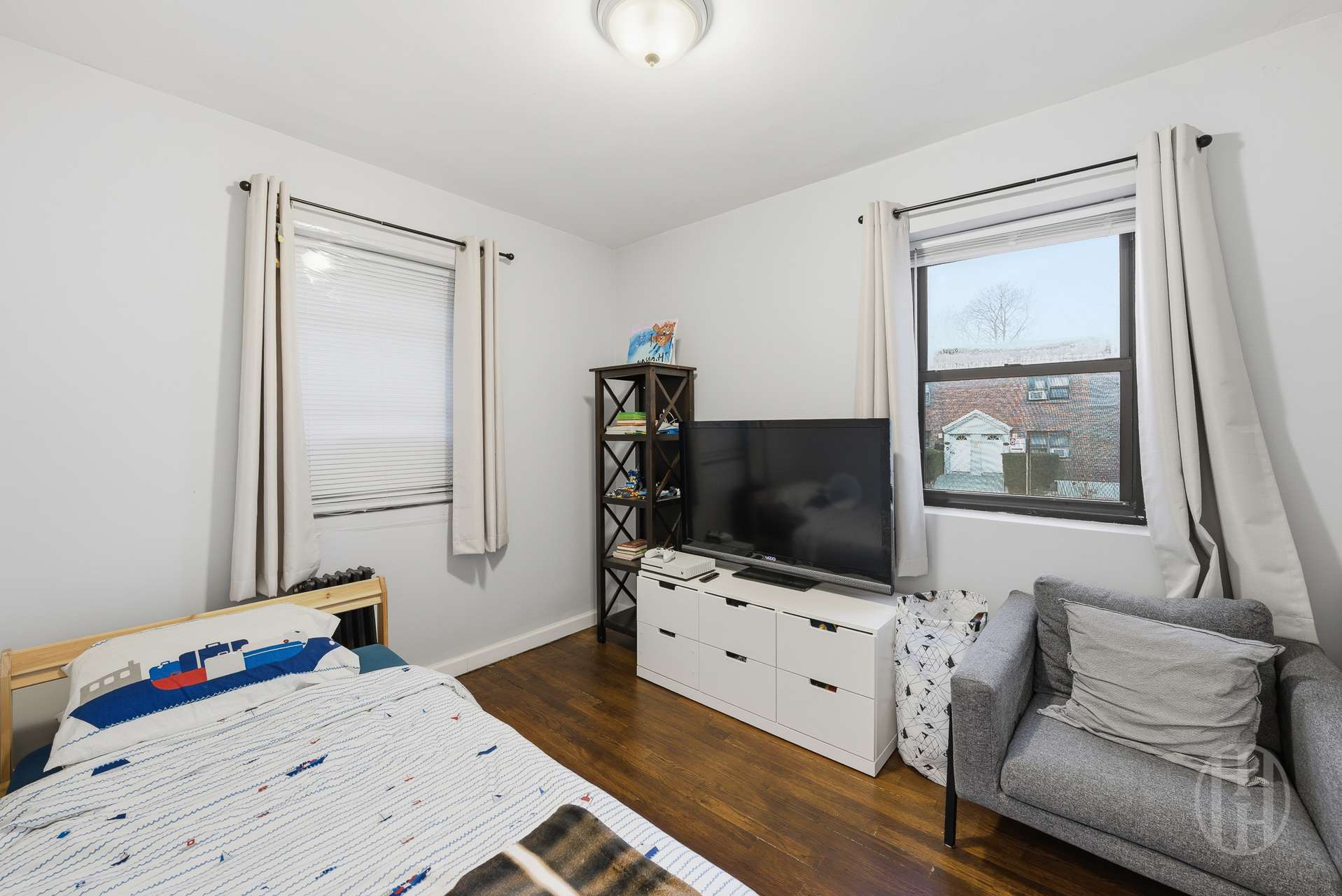 144-46 77th Road 1C Kew Gardens Hills Queens NY 11367