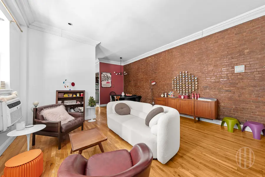 74 W 85th St #5, New York, NY 10024