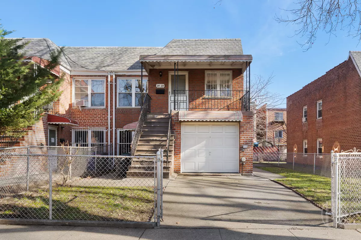 East Elmhurst, NY 11370,24-29 78th St