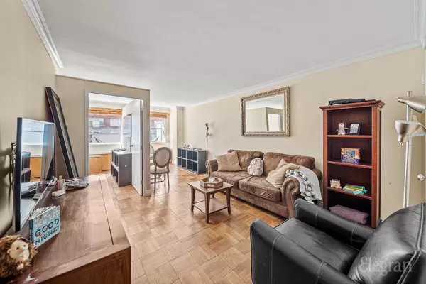 200 E 74th St #2G, New York, NY 10021