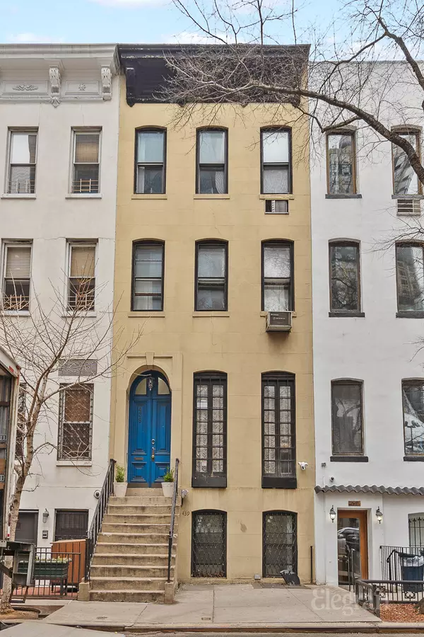 439 W 43rd St #2, New York, NY 10036