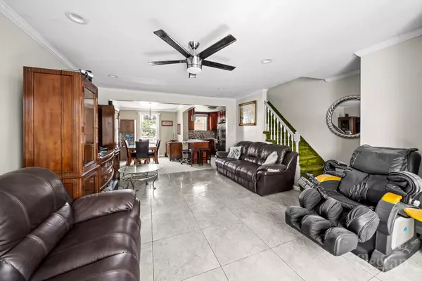 Middle Village, NY 11379,63-37 76th St