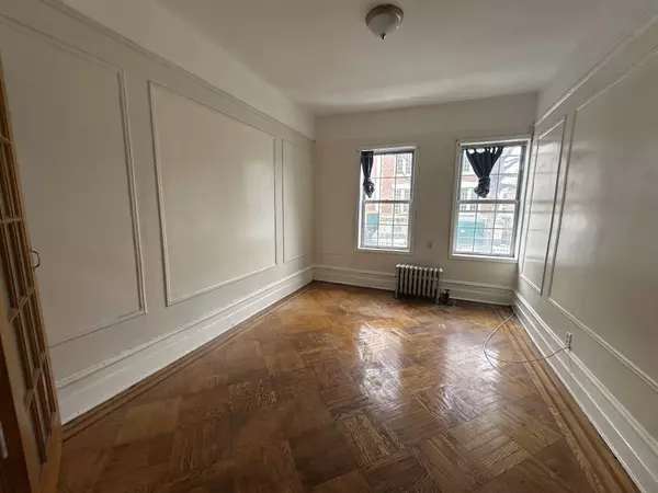 28-18 41st Ave #2R, Long Island City, NY 11101