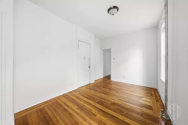 Brooklyn, NY 11226,29 E 17th St #320