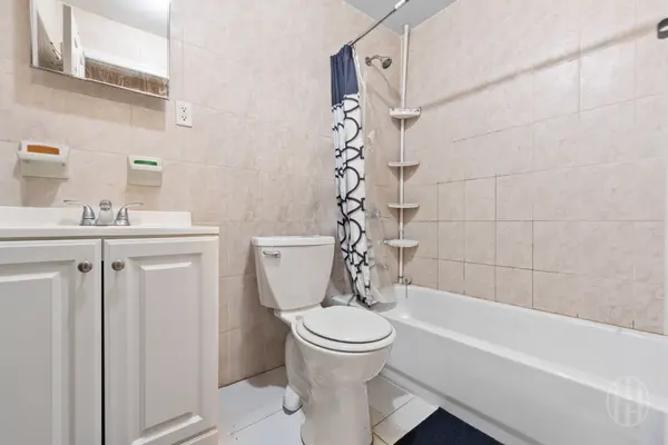 109-32 156th St, Jamaica, NY 11433