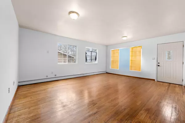 109-32 156th St, Jamaica, NY 11433