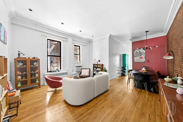 74 W 85th St #5, New York, NY 10024