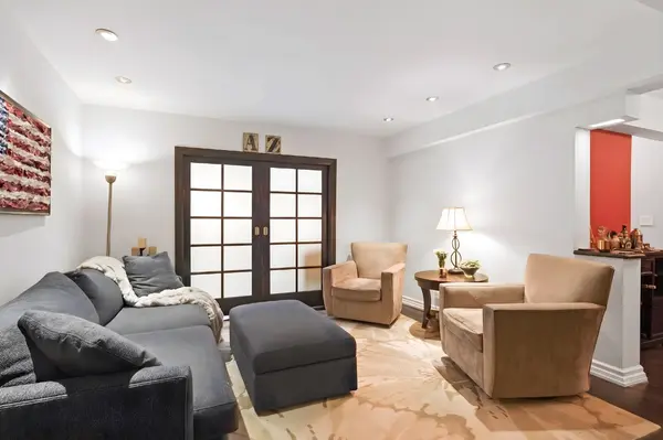 54 E 8th St #3J, New York, NY 10003