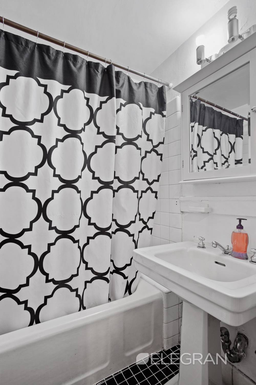 325 West 45th Street Clinton New York NY 10036