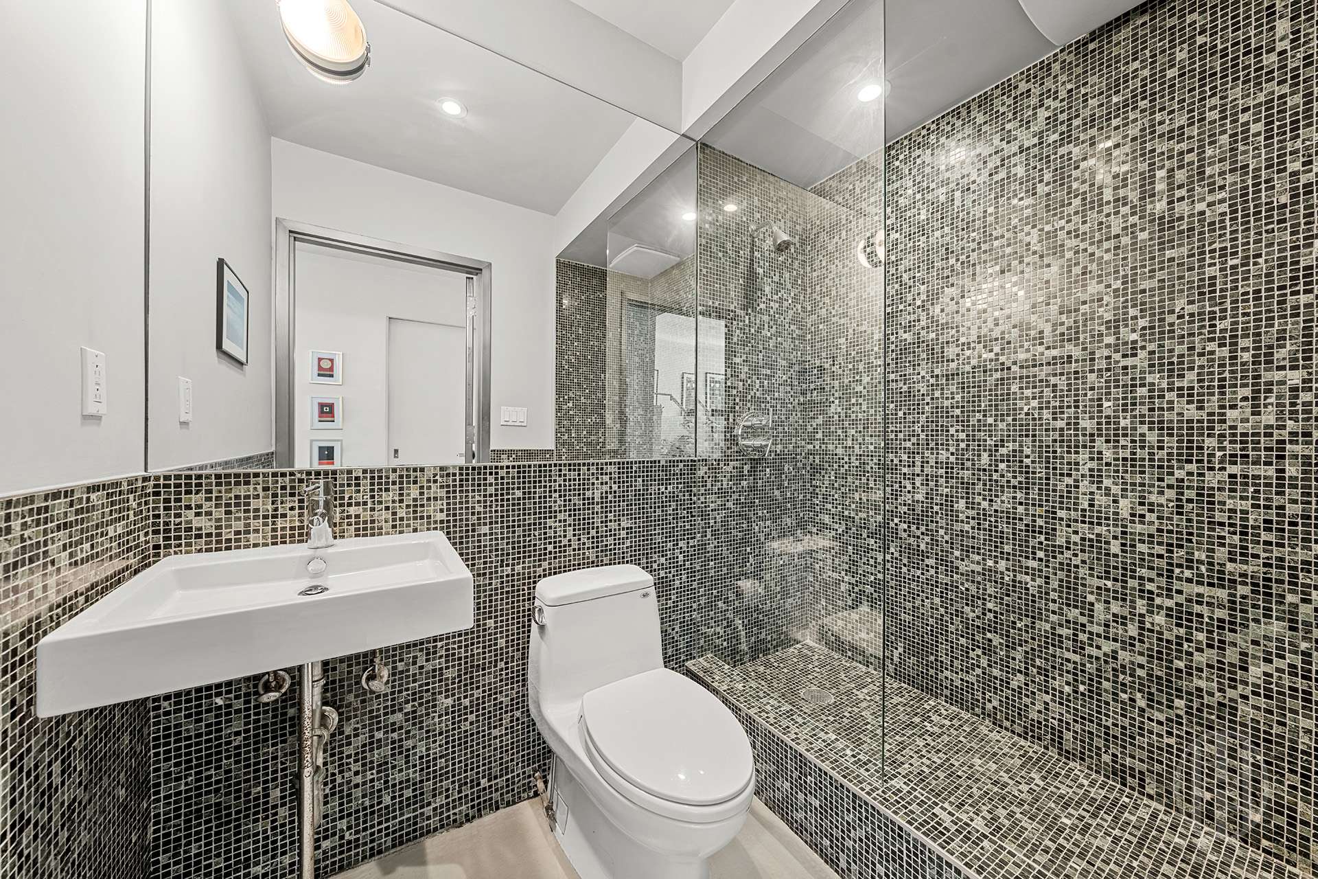 367 West 49th Street TH 1D Clinton New York NY 10019