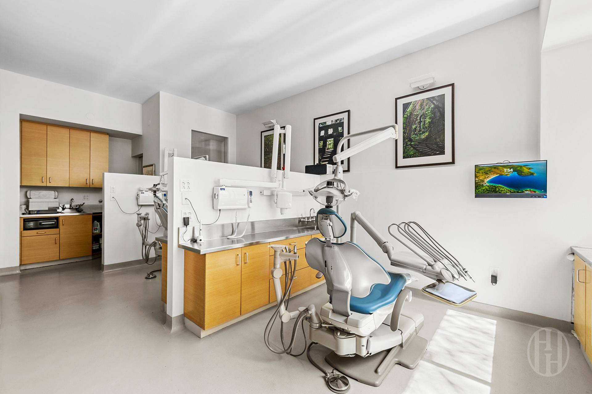 367 West 49th Street TH 1D Clinton New York NY 10019