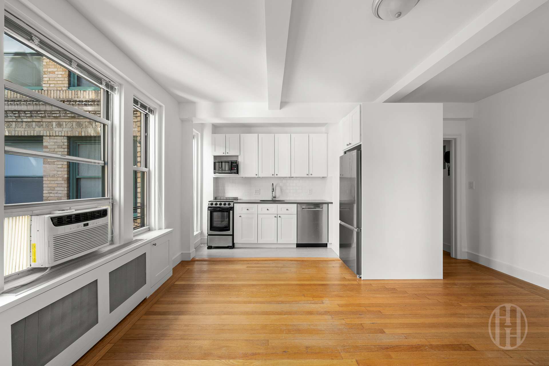 325 West 45th Street 807 Clinton New York NY 10036