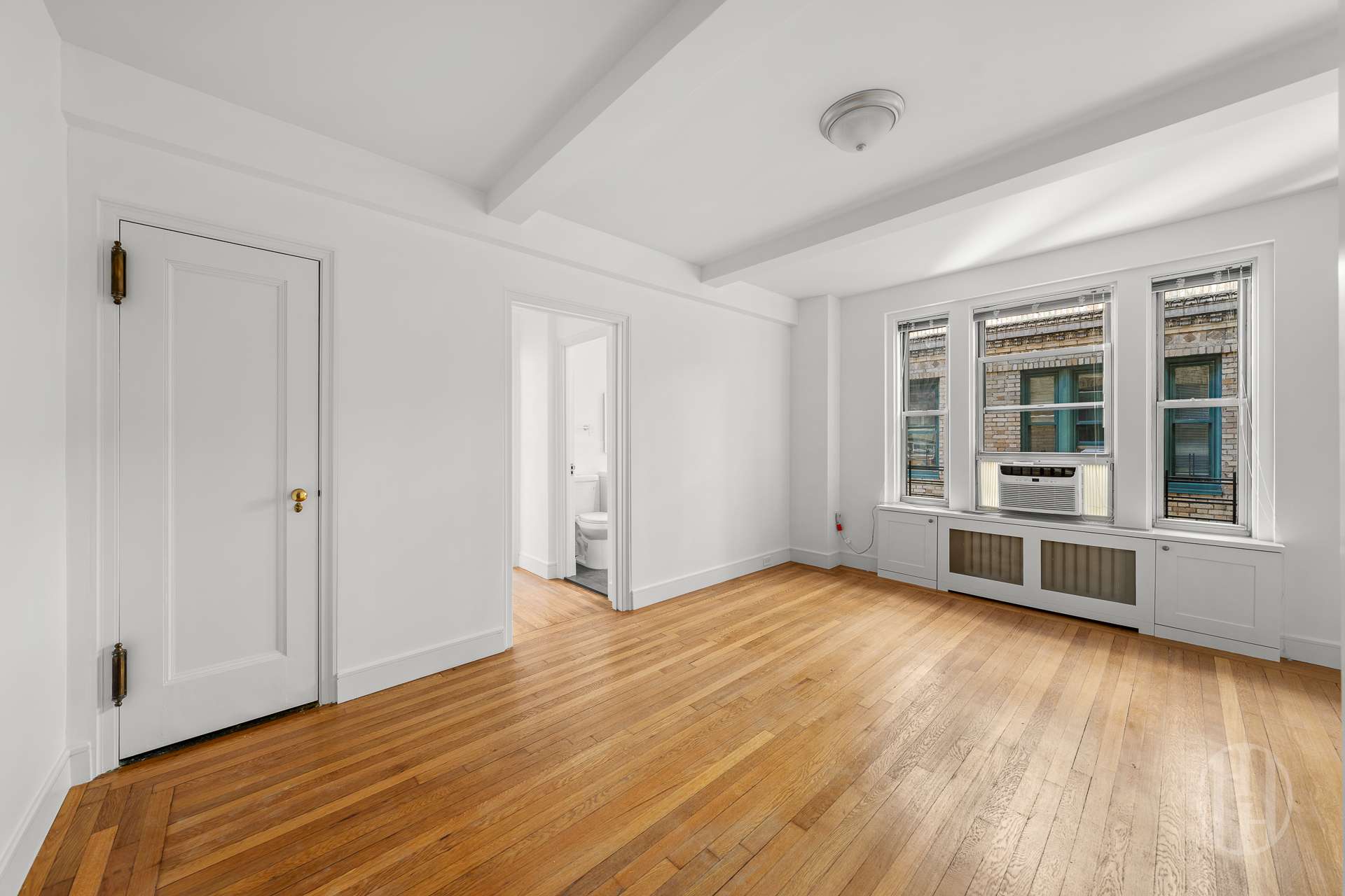 325 West 45th Street 807 Clinton New York NY 10036