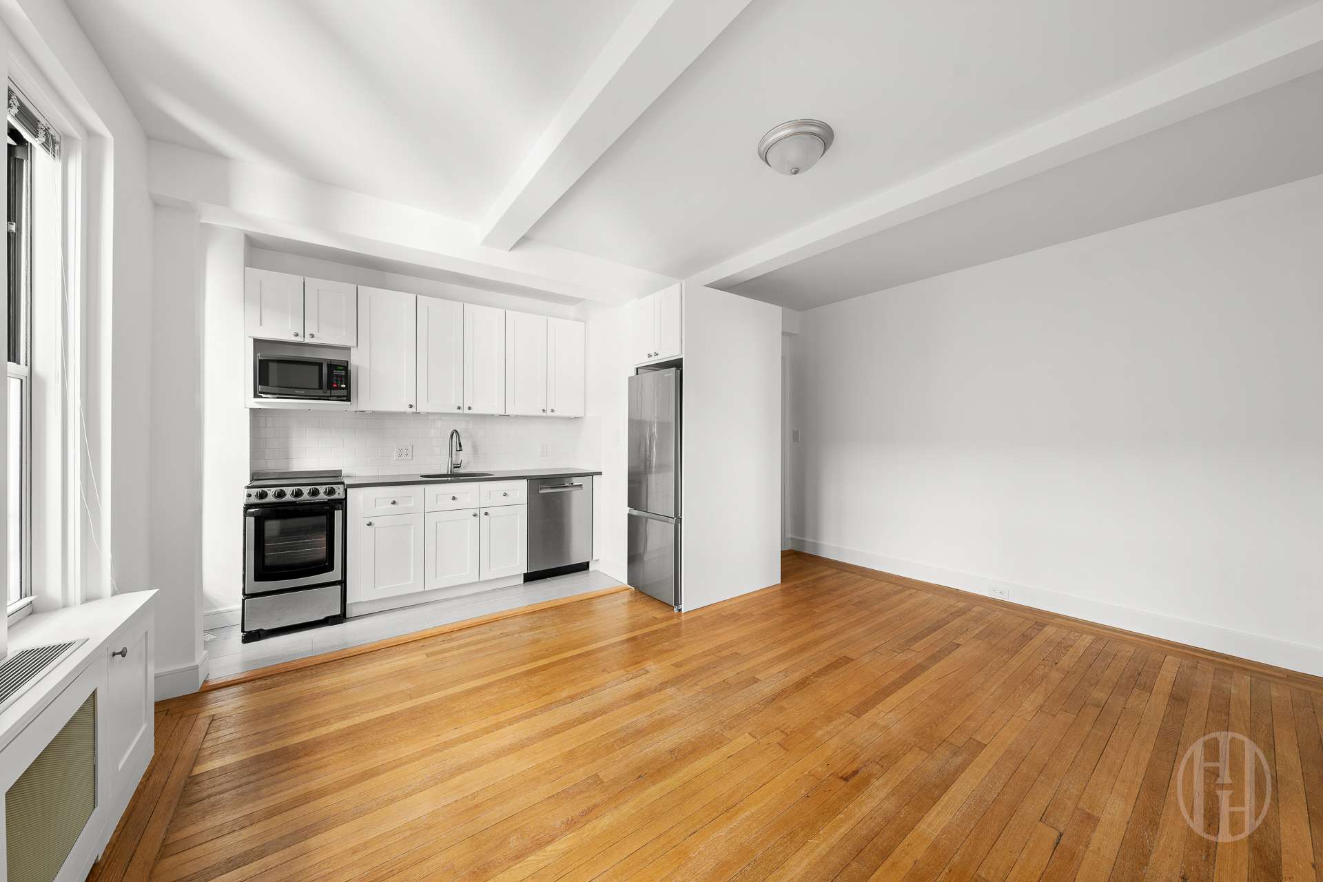 325 West 45th Street 807 Clinton New York NY 10036