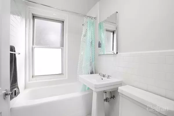 New York, NY 10036,325 W 45th St #701