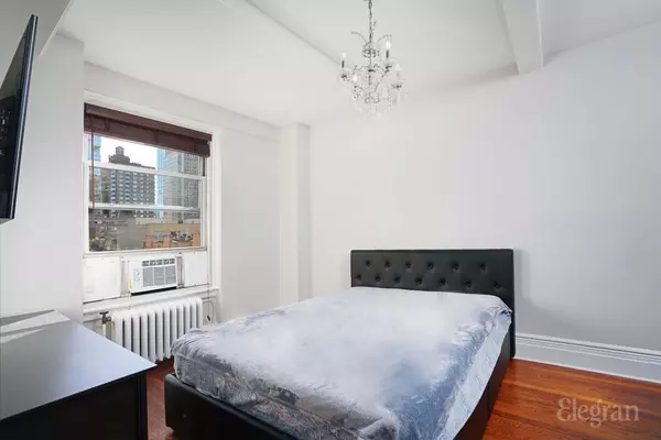 New York, NY 10036,325 W 45th St #701