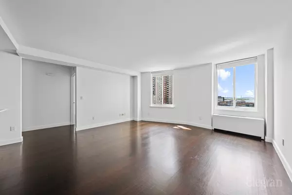 New York, NY 10280,333 Rector Pl #PH2S