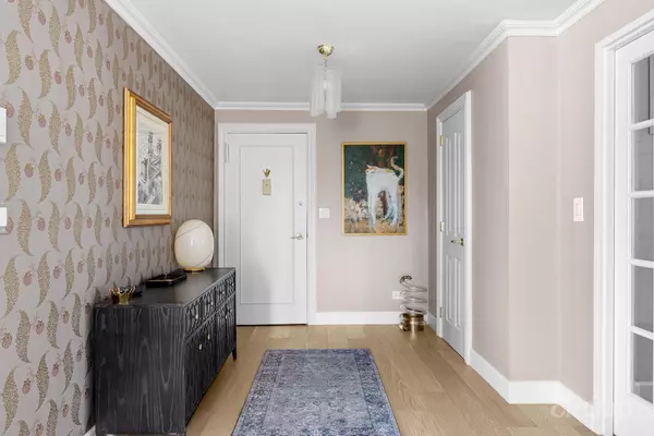 New York, NY 10065,166 E 63rd St #20A