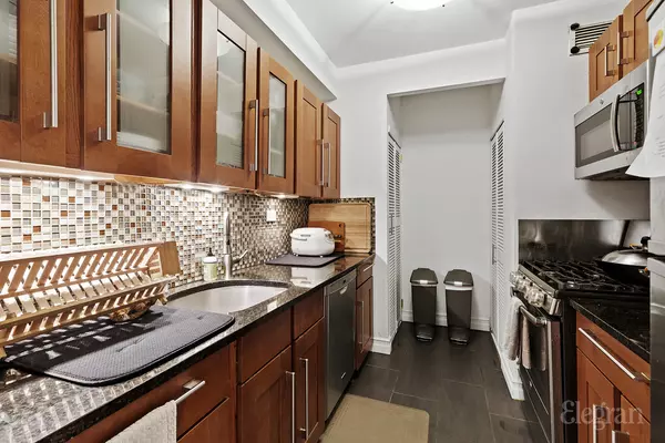 New York, NY 10011,344 W 23rd St #1B