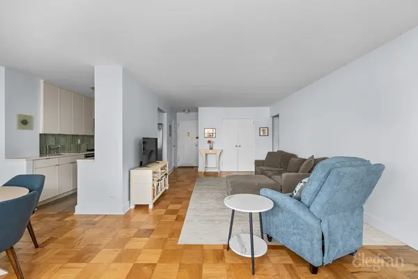205 W End Ave #15M, New York, NY 10023
