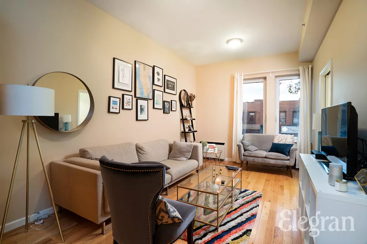 Astoria, NY 11106,32-15 Broadway #1