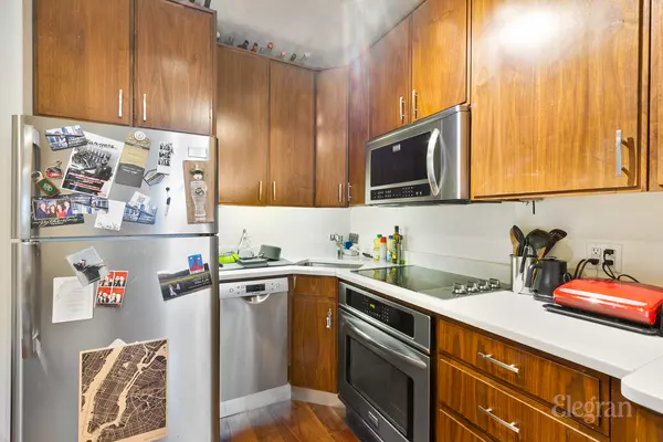 New York, NY 10016,513 3rd Ave #2