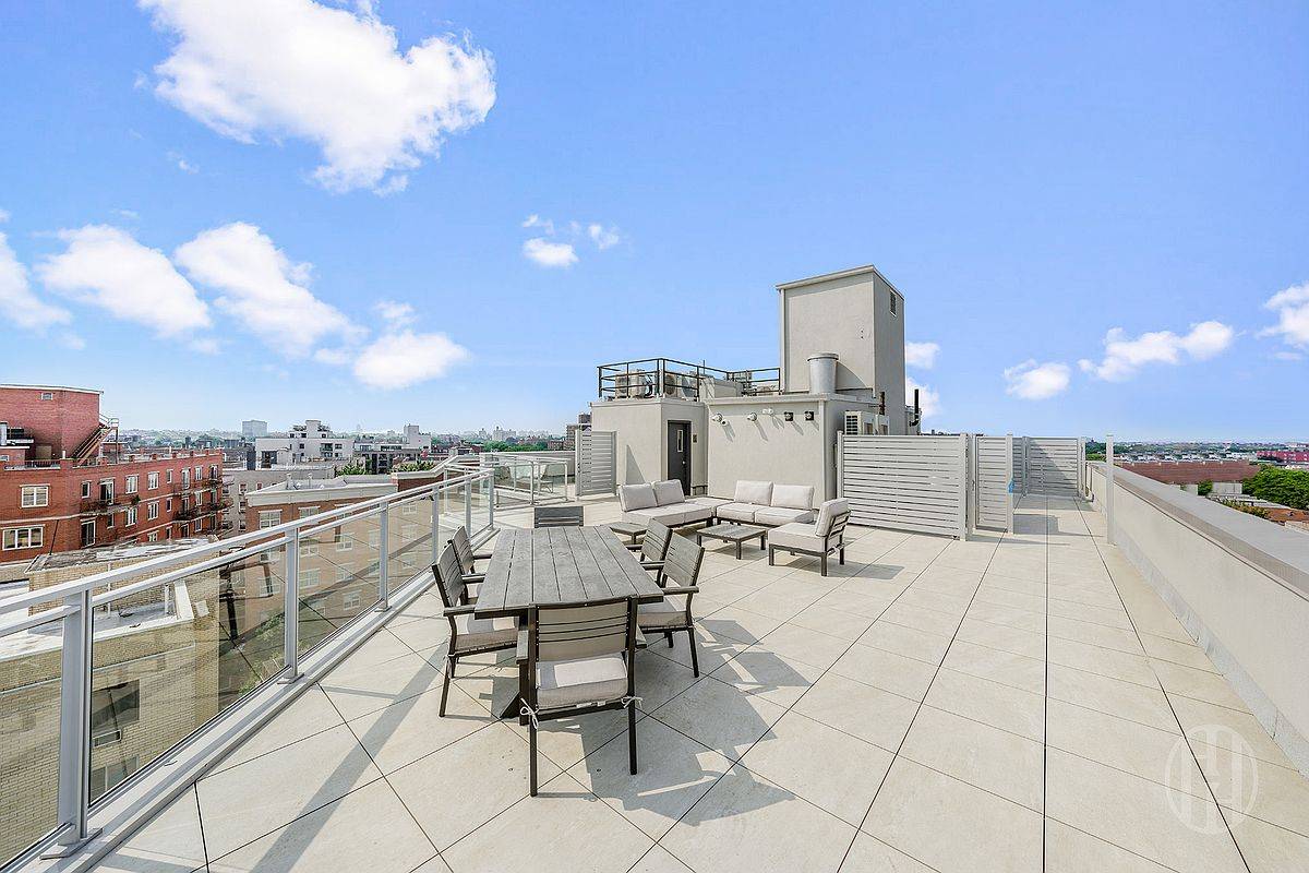 733 Ocean Parkway 8A Kensington Brooklyn NY 11230