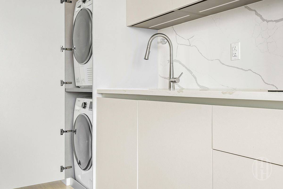 733 Ocean Parkway 8A Kensington Brooklyn NY 11230