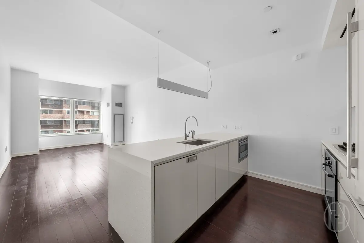 300 E 23rd St #6A, New York, NY 10010-4776