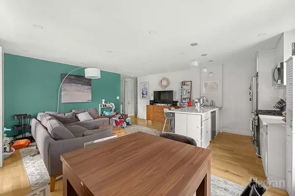 New York, NY 10011-5105,85 8th Ave #5L