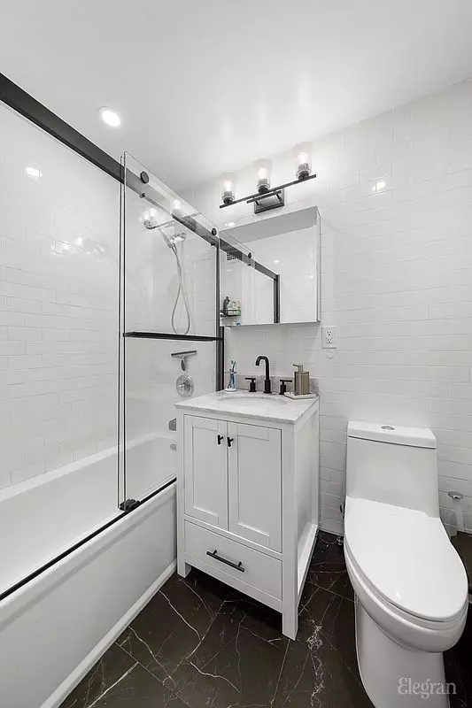 New York, NY 10011-5105,85 8th Ave #5L