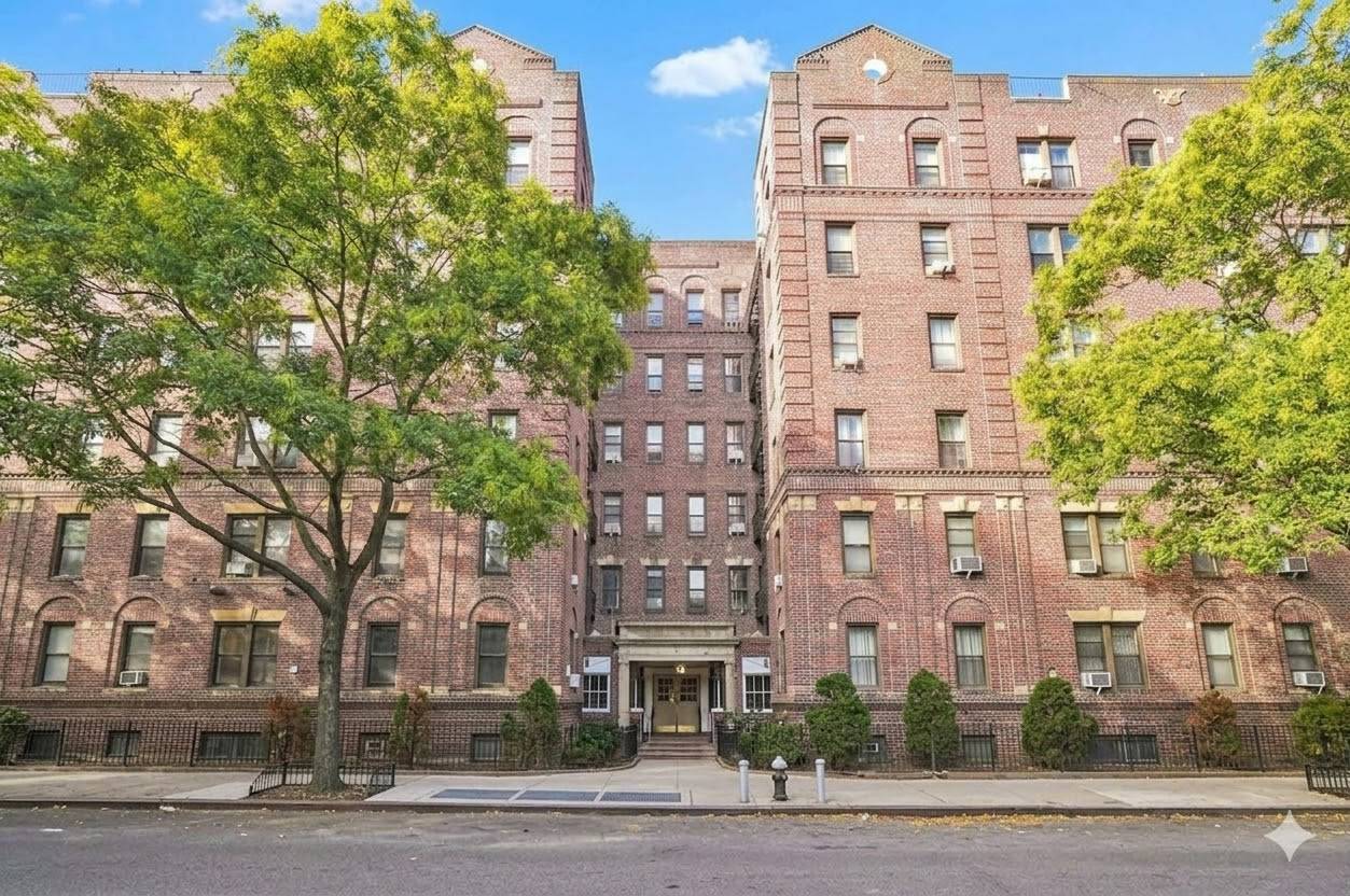 34-20 83rd Street 2I Jackson Heights Queens NY 11372