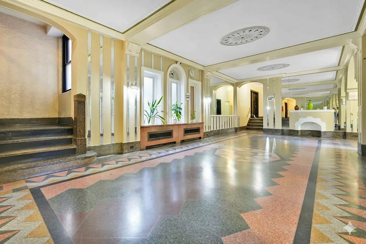 34-20 83rd Street 2I Jackson Heights Queens NY 11372