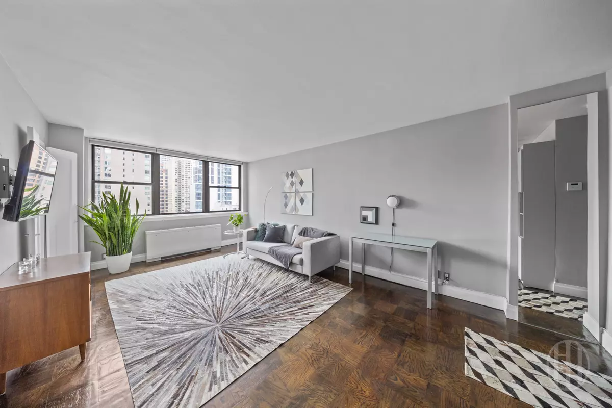 New York, NY 10016,225 E 36th St #14m