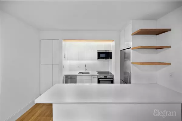 New York, NY 10036-0046,325 W 45th St #520
