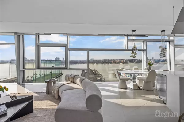 New York, NY 10011,100 11th Ave #16A
