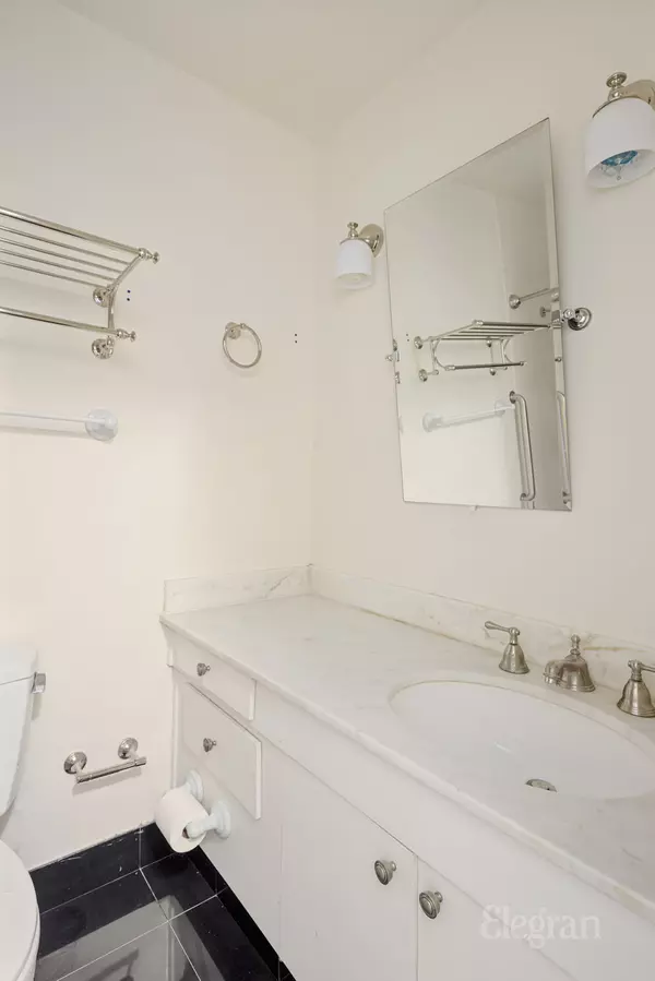 New York, NY 10022,303 E 57th St #24A
