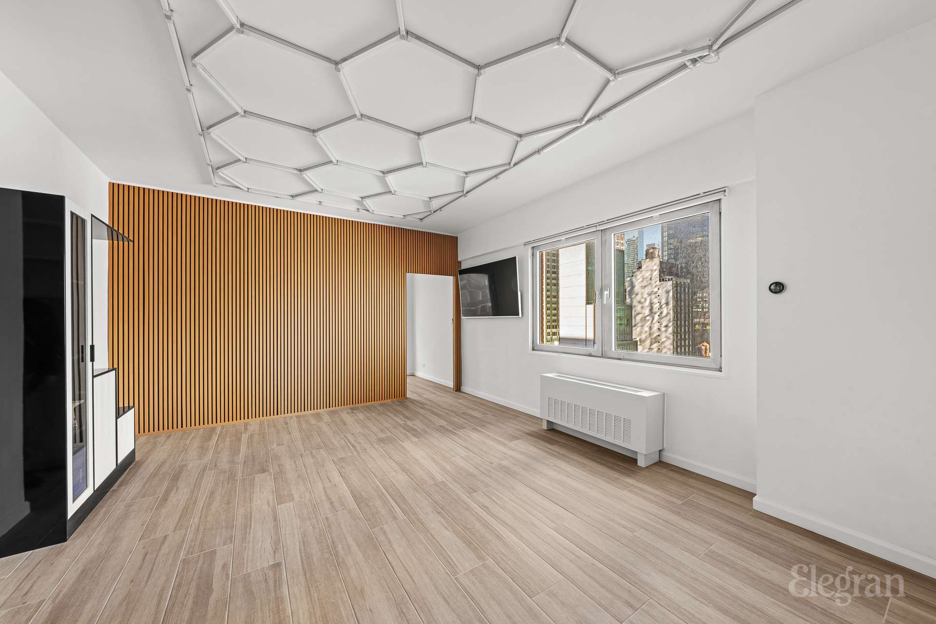 58 West 58th Street 26F Midtown West New York NY 10019