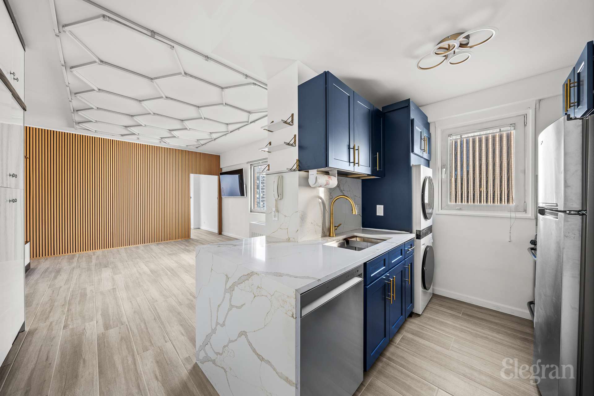 58 West 58th Street 26F Midtown West New York NY 10019